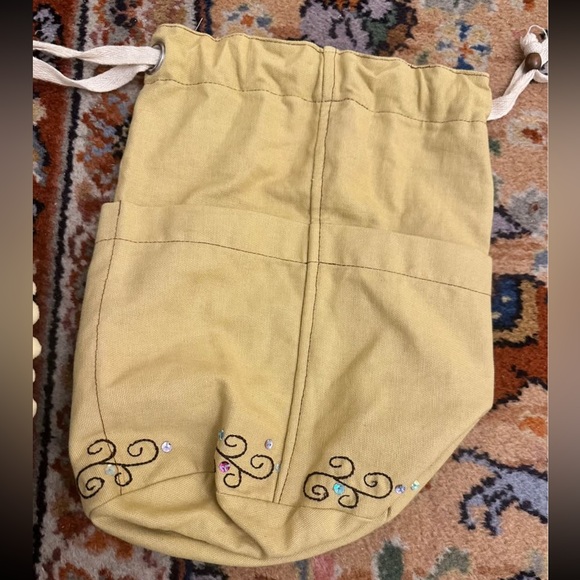 Natural Life Love Pillow and Be Happy Bag - Picture 8 of 9